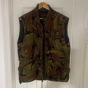 JCrew quilted camo vest Large
